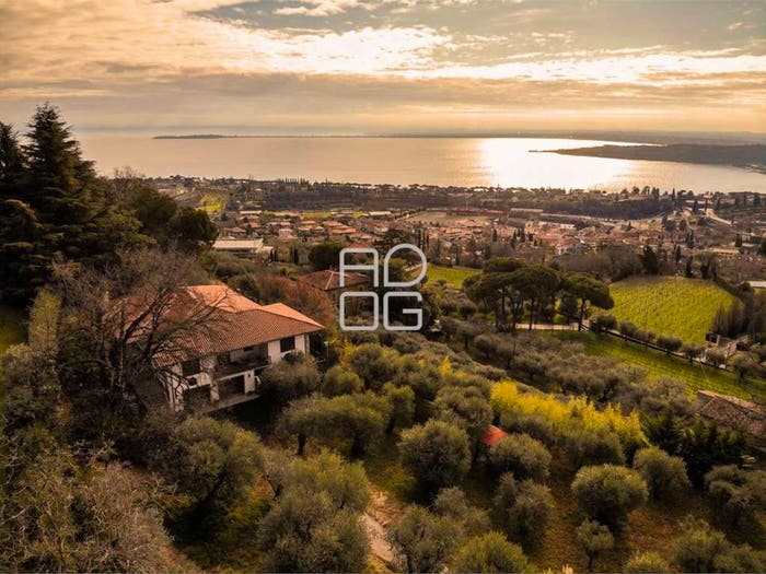 Casa con 6 locali in vendita in Via Monte, Padenghe sul Garda