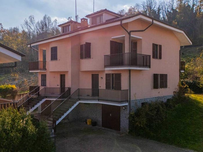 Casa con 5 locali in vendita in Via Valcastellana, Centro, Portacomaro