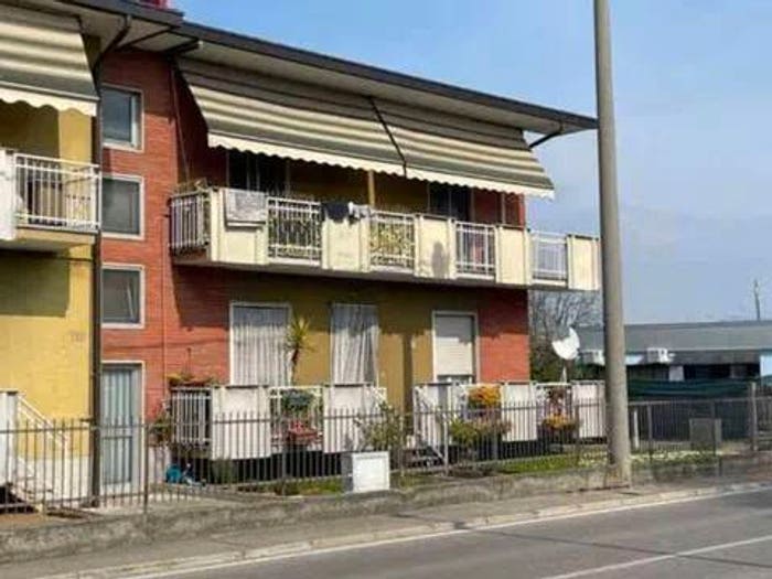 Appartamento quadrilocale in vendita in Via Gaetano Donizetti, Chignolo d'Isola
