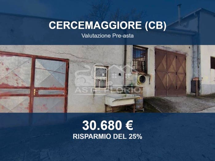 Casa con 6 locali in vendita in Via San Marco, Barrea, Cercemaggiore
