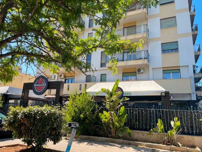 Appartamento con 6 locali in vendita in Piazza Papa Giovanni Paolo II, De Gasperi Croce Rossa, Palermo