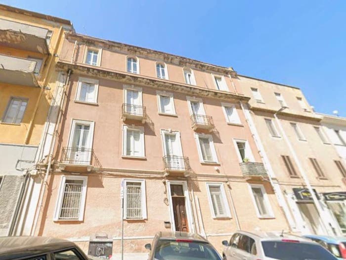 Appartamento con 5 locali in vendita in Via Salvatore Farina, San Benedetto, Cagliari