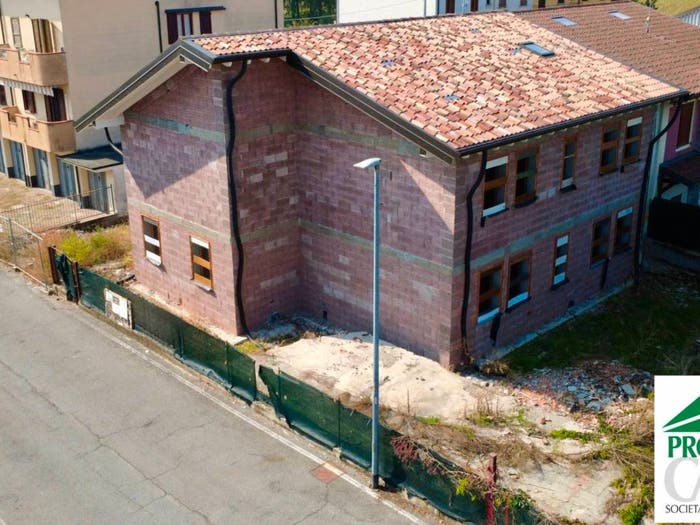 Casa quadrilocale in vendita in Via Giovanni Bottesini, Vailate