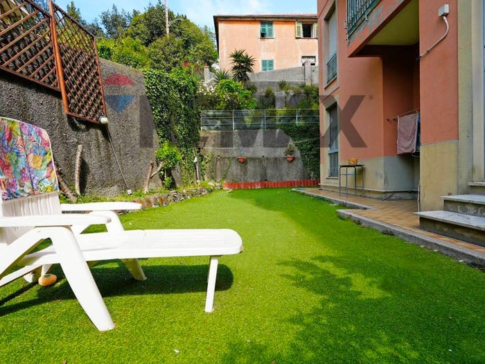 Appartamento con 5 locali in vendita in Via Vezzani, Rivarolo, Genova
