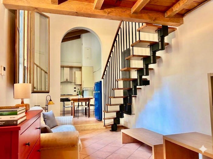 Appartamento bilocale in vendita in Via Santo Stefano, Santo Stefano, Bologna