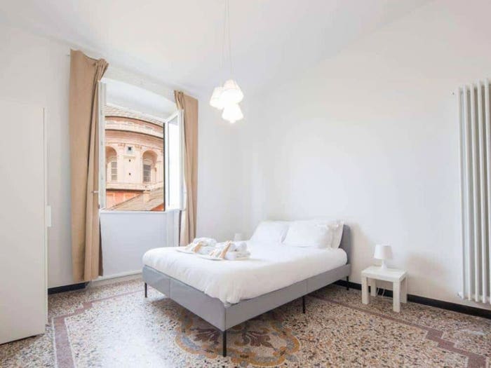 Appartamento trilocale in affitto in Via Nino Bixio, Carignano, Genova