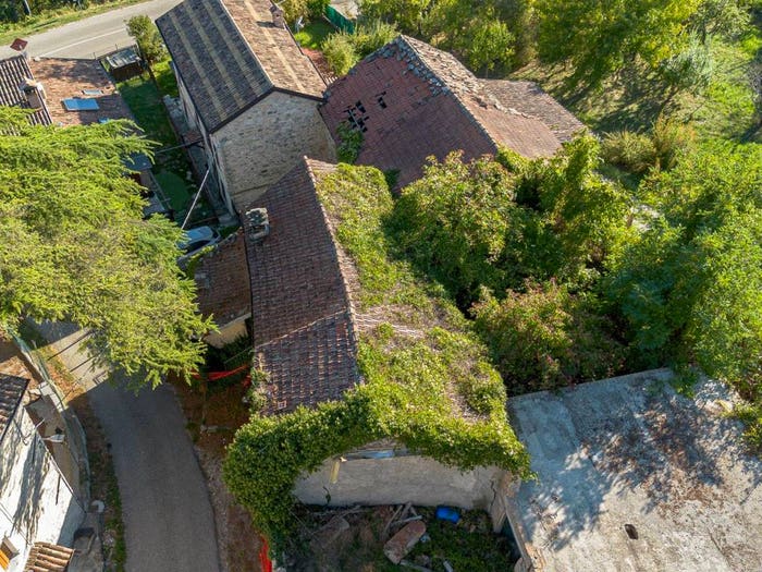 Casa con 5 locali in vendita in Via dell'Oratorio, Calestano