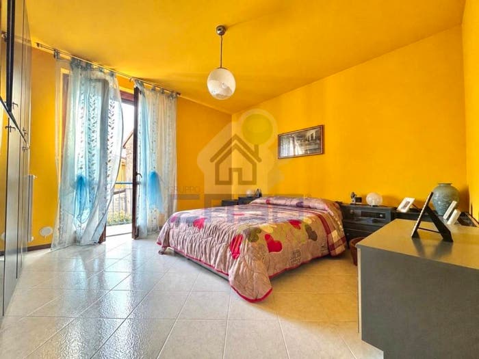 Casa con 5 locali in vendita in via castello, Centro, Casalromano