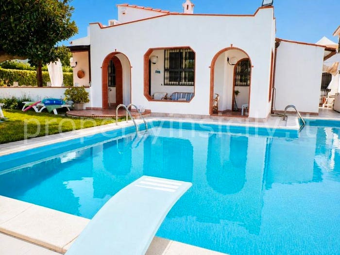 Casa trilocale in vendita in Viale dei Lidi, Fontane Bianche, Siracusa