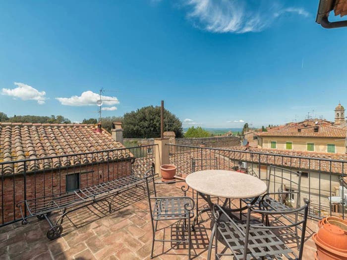 Appartamento con 6 locali in vendita in Via Dante Alighieri, Centro, San Quirico d'Orcia