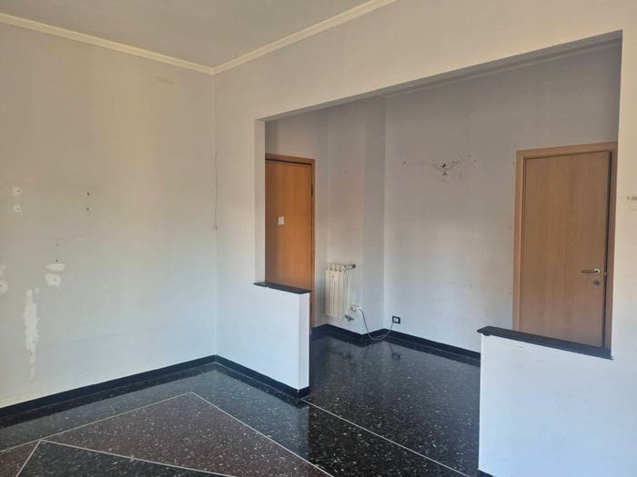 Appartamento trilocale in vendita in Corso Europa, San Martino, Genova