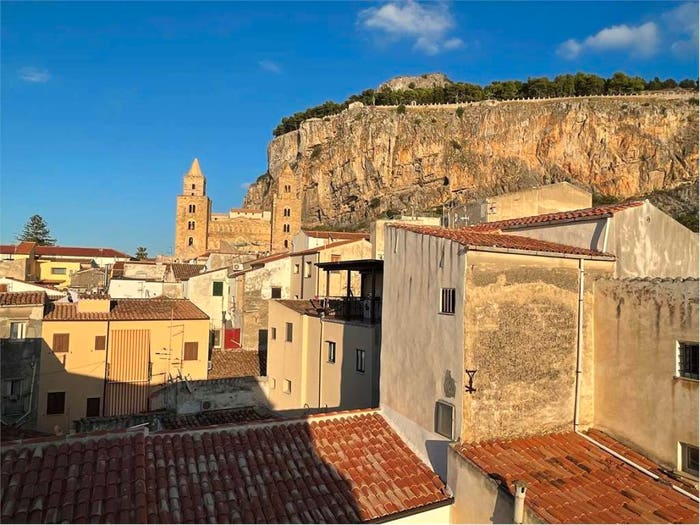Casa con 6 locali in vendita in VIA PORTO SALVO, Centro, Cefalù