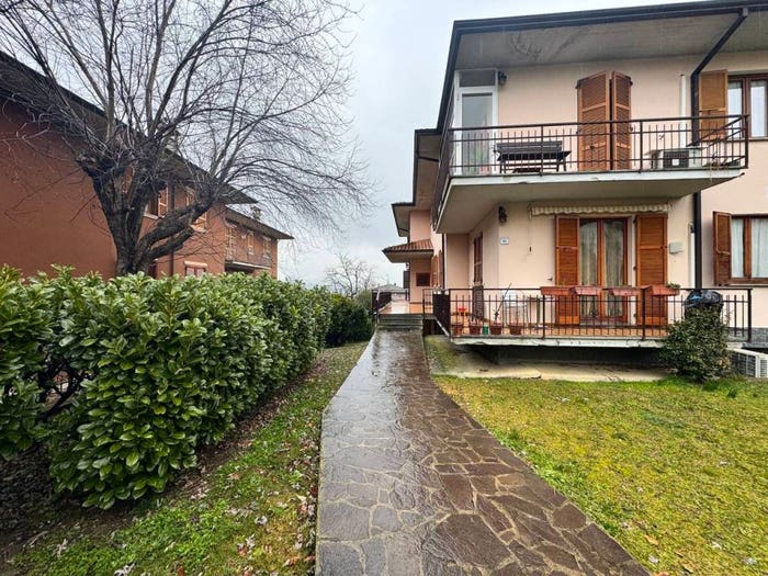 Appartamento quadrilocale in vendita in Via Sante Liberata e Faustina, Centro, Pianello Val Tidone