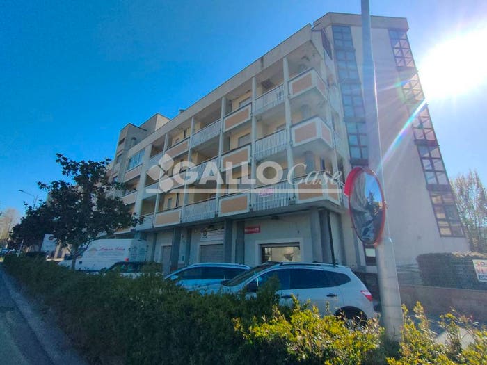 Appartamento trilocale in vendita in loc Piano Lago Via Parisi, Zona Industriale Sud, Mangone