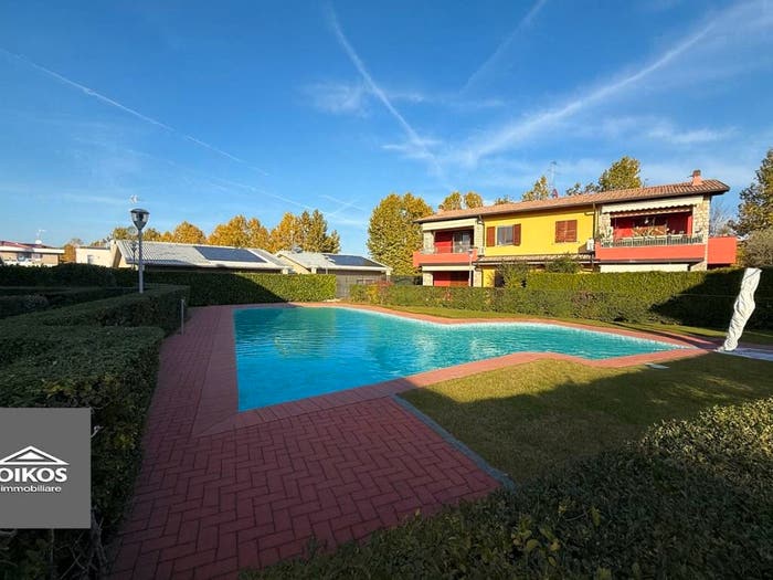 Appartamento trilocale in vendita in Via Venezia, Rivoltella, Desenzano del Garda