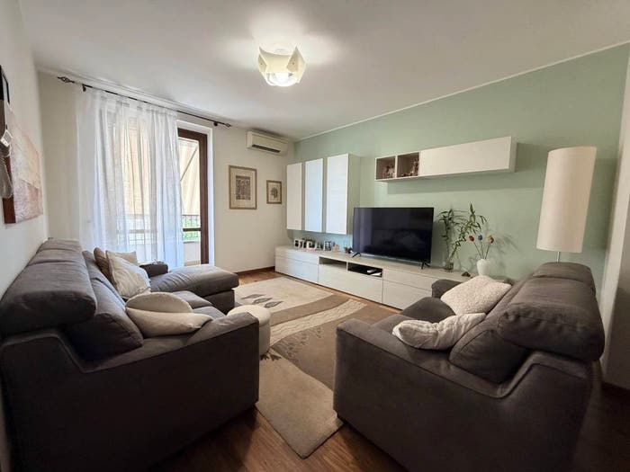 Appartamento trilocale in vendita in Via Marzo, Arnate, Gallarate