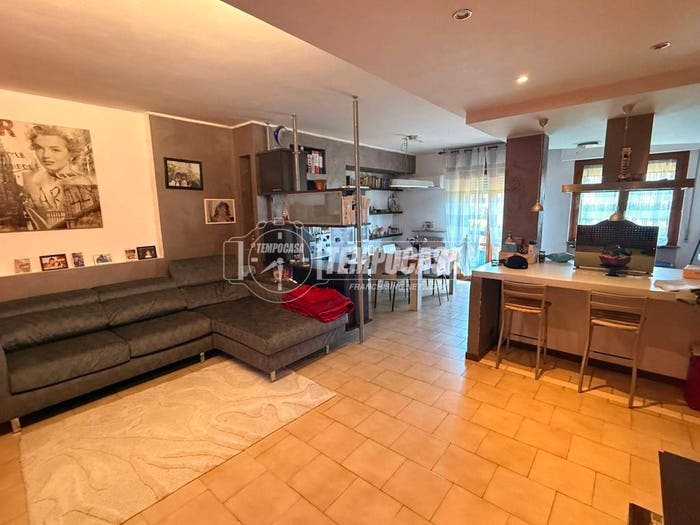 Appartamento trilocale in vendita in Via Papa Giovanni XXIII, Quarto, Gossolengo