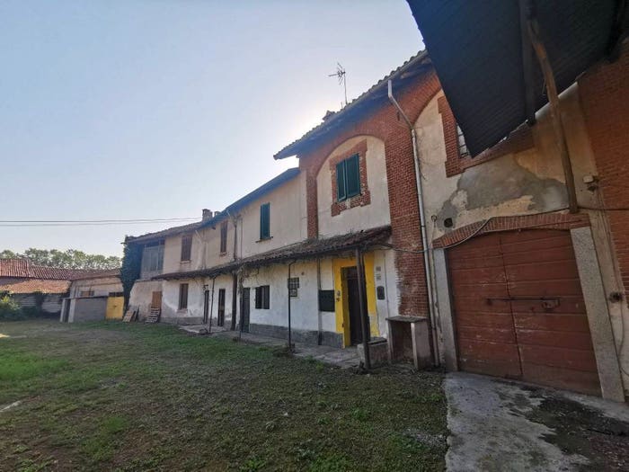 Casa con 6 locali in vendita in Via Maestra, Torrazza, Borgo San Siro