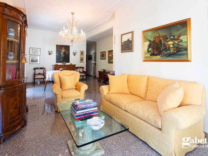 Appartamento quadrilocale in vendita in Centro, Gabicce Mare