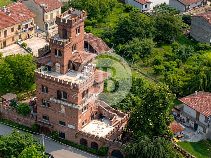 Casa con 6 locali in vendita in Balzola