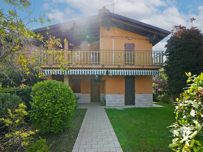 Casa con 5 locali in vendita in Via Panoramica, Solarolo, Manerba del Garda