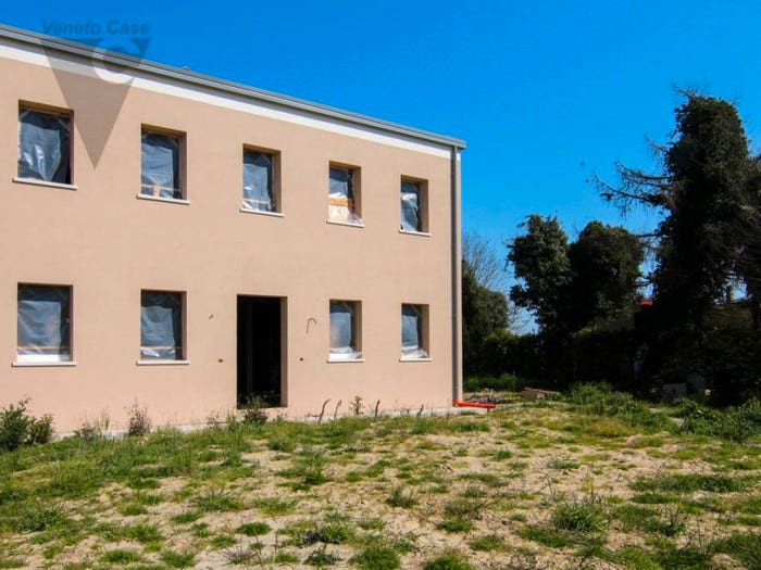 Casa con 5 locali in vendita in via Ardoneghe, Brugine