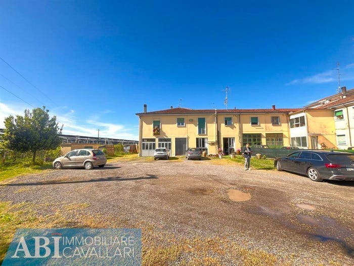 Casa con 6 locali in vendita in VIA PANA, Faenza