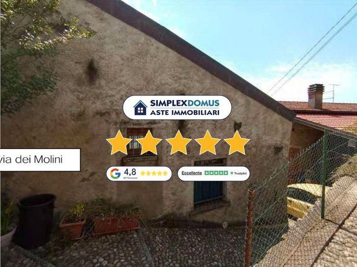 Appartamento trilocale in vendita in Via Roma, Centro, Casalzuigno