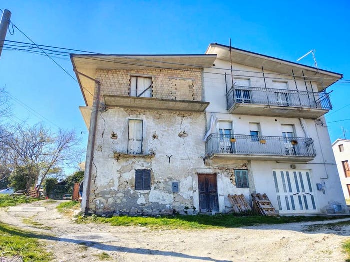 Casa trilocale in vendita in Via Santa Lucia, Sant'Eusanio del Sangro