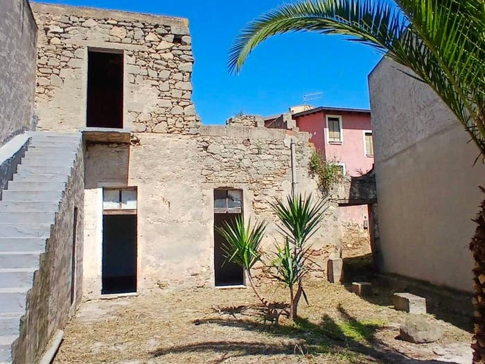 Casa quadrilocale in vendita in Via Torquato Tasso, Dolianova