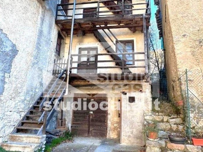 Casa con 5 locali in vendita in Vanza, Trambileno