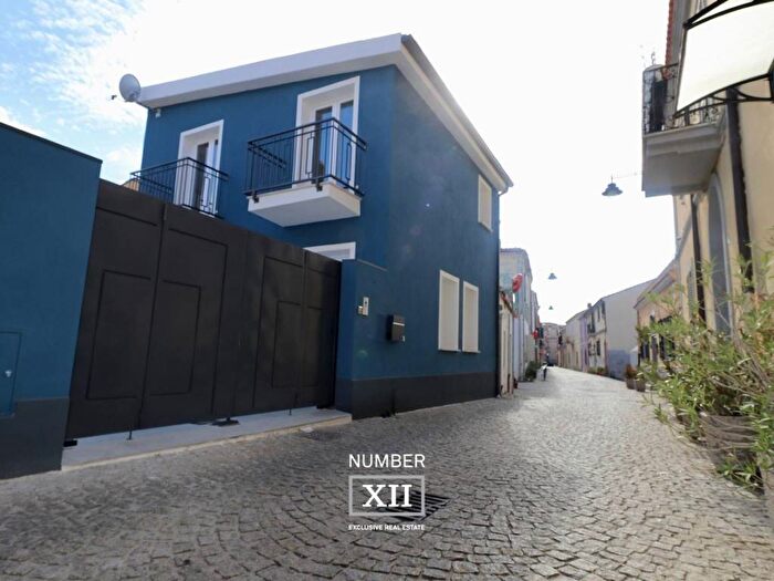 Casa quadrilocale in vendita in Via delle Terme, Centro Storico, Olbia