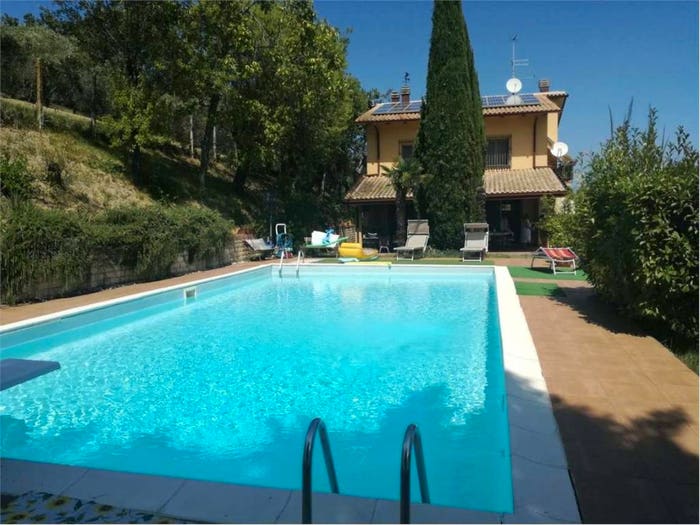 Casa con 6 locali in vendita in Via Provinciale, Gemmano