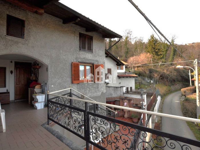 Casa con 6 locali in vendita in Località Coste, Castelnuovo Nigra