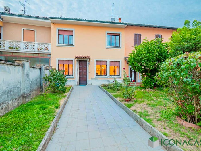 Casa con 5 locali in vendita in Via San Martino e Solferino, Centro, Sant'Angelo Lodigiano