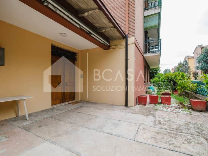 Casa con 6 locali in vendita in Morane Contrada, Modena