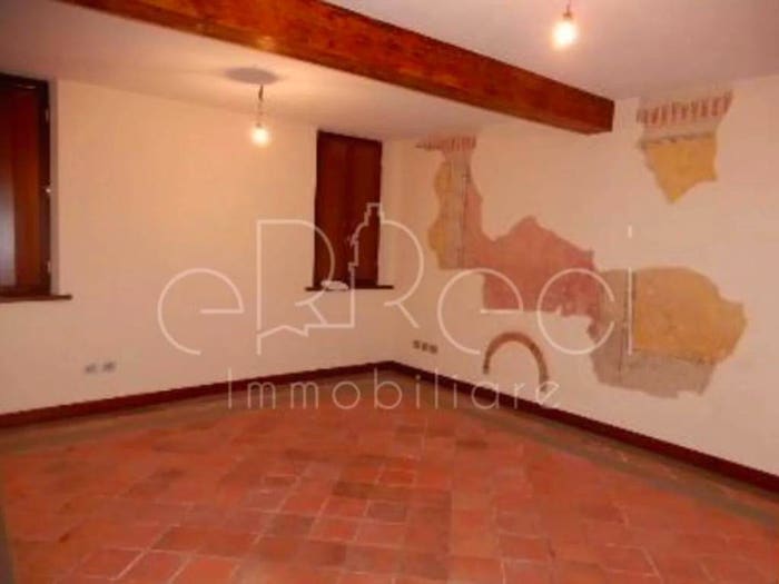 Appartamento bilocale in vendita in Via Alessandro Cavriani, Centro, Mantova
