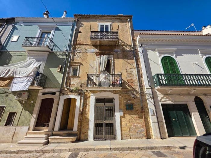 Casa quadrilocale in vendita in Via Garibaldi Giuseppe, Torremaggiore