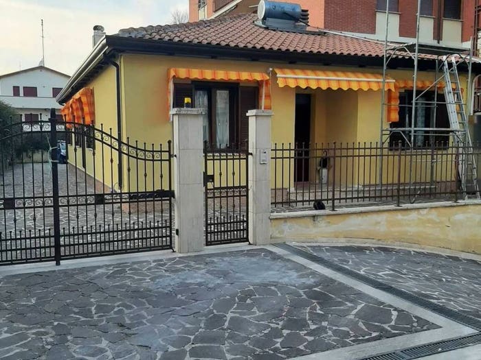 Casa con 6 locali in vendita in Via Monte Velino SNC, Centro, Avezzano