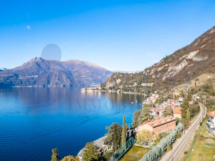 Casa con 6 locali in vendita in Via Pino, Fiumelatte, Varenna