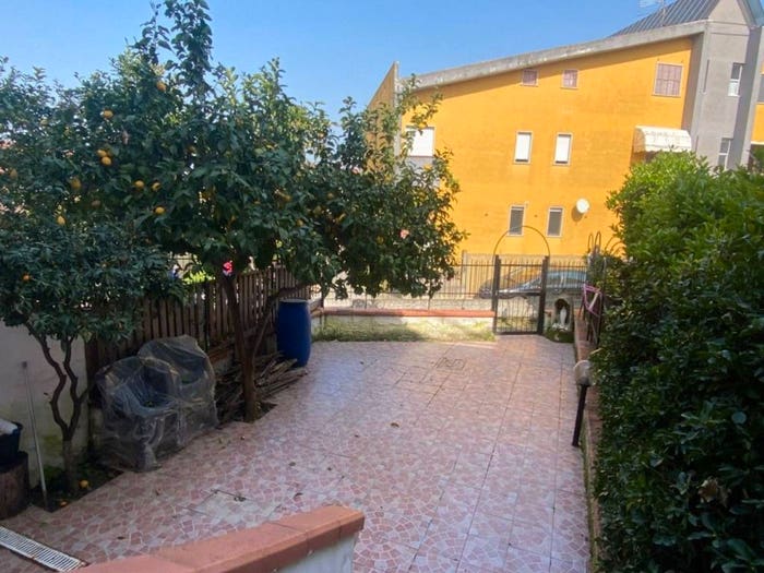 Casa quadrilocale in vendita in Via Malagenia, Mattine, Agropoli