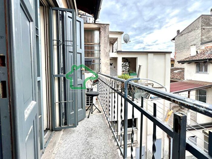 Appartamento trilocale in vendita in Via Indipendenza, Città Bassa Laghi, Lodi