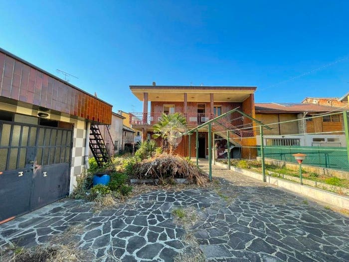 Casa con 6 locali in vendita in Via Lungo, Centro, Cervesina