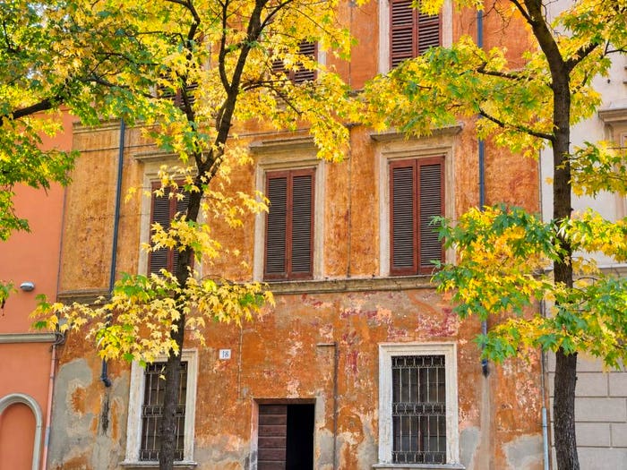 Casa con 6 locali in vendita in Viale Abbadia, Piazzale Milano Stazione, Piacenza