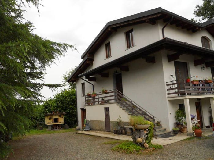 Casa con 6 locali in vendita in Sezzadio