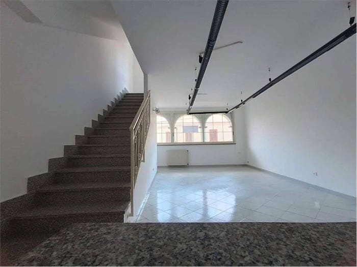 Appartamento quadrilocale in vendita in via eritrea, Centro, Ozieri