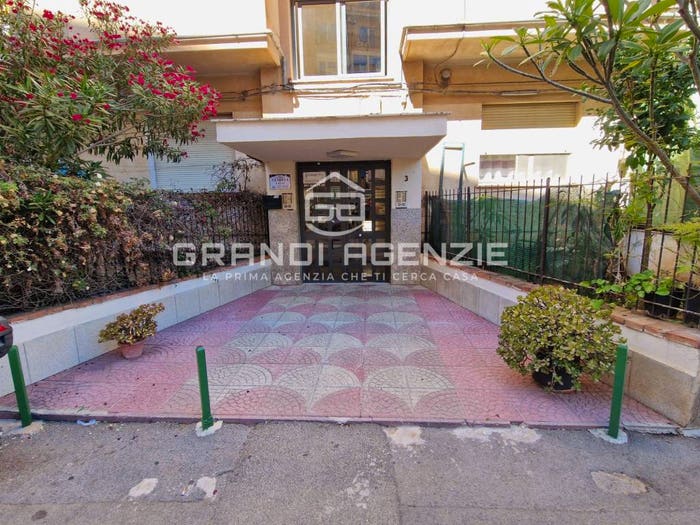 Appartamento quadrilocale in vendita in Via Vincenzo Lo Iacono, Bonagia, Palermo