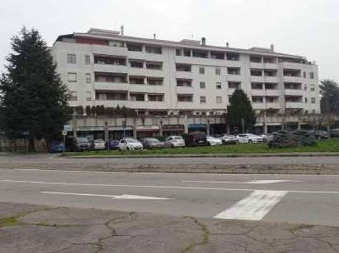 Appartamento trilocale in vendita in Via Roma, Semicentro, Paderno Dugnano