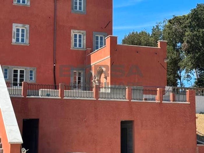 Appartamento con 6 locali in vendita in Via Ombrosa, Ardenza, Livorno