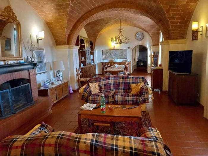 Casa con 6 locali in vendita in Via Val di Conella, Fauglia